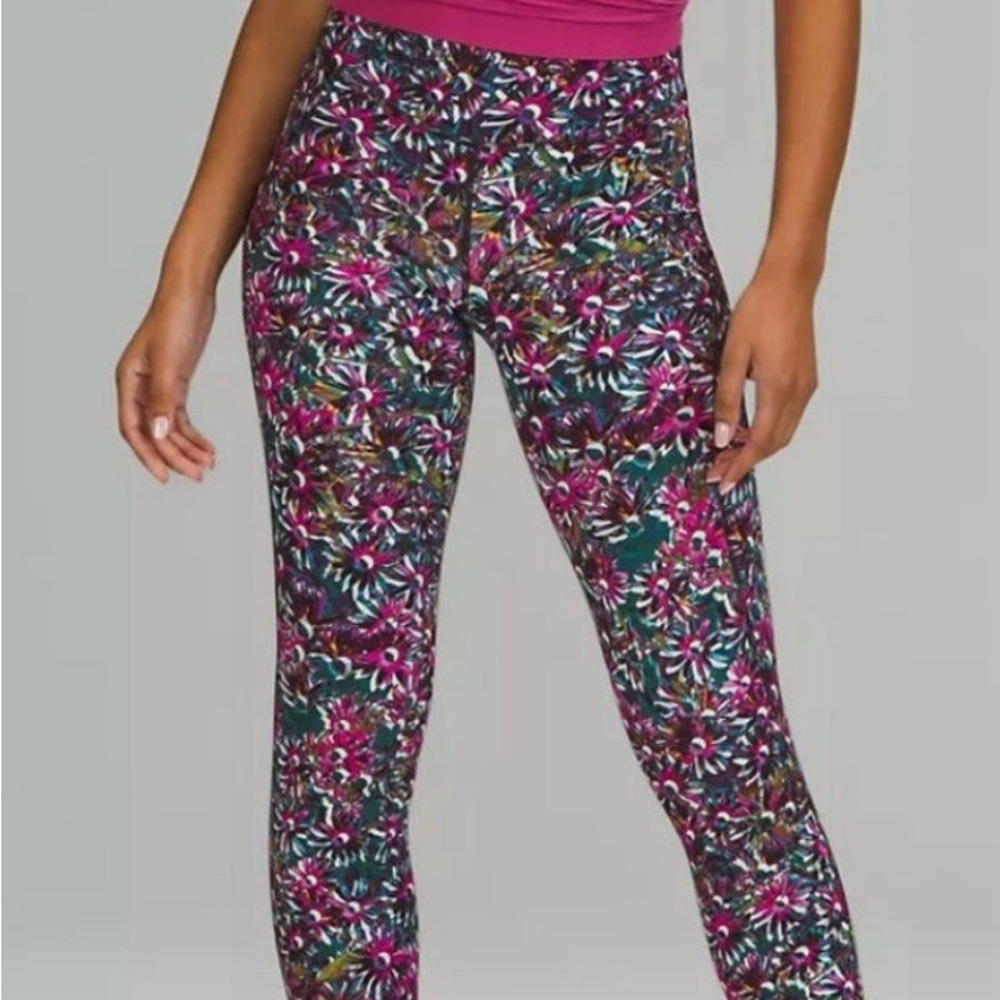 Lululemon NWT Base Paced 28” Brushed HR tight size 10